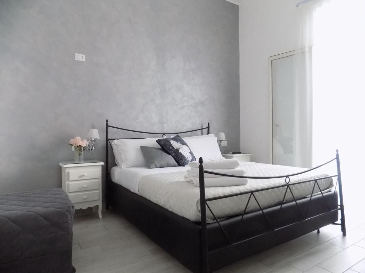 1 Amore Romantica Casa Centrale, Silenziosa Ristrutturata Napoli Ngoại thất bức ảnh